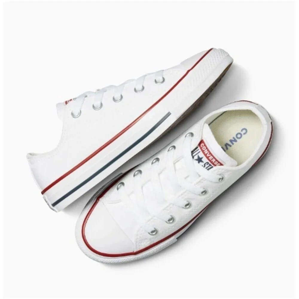 Converse Chuck Taylor All Star Low Top White Youth Sneakers Size 2 NWB